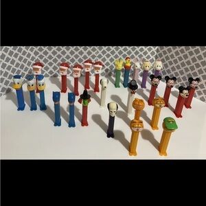 Vintage‎ PEZ Candy Dispenser Collection: Lot of 27
